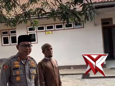 Kegiatan Silaturahmi Kapolres Oku Timur Ke Ponpes Darul Qur'an Wal Hadist