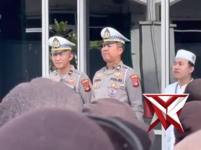 POLICE GO TO SCHOOL BERSAMA SAT LANTAS POLRES OKI

Kasat Lantas OKI, Akp Oke Panji Wijaya, SH. M. Si