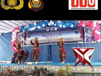AB 12. Bhabinkamtibmas hadir dalam acara pelepasan dan penyerahan kembali siswa/siswi kelas IX SMP N