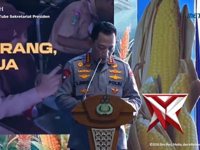 Dalam acara panen raya jagung serentak dan groundbreaking 10 gudang ketahanan pangan Polri di Kabupa
