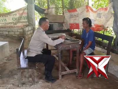 Patroli Dialogis Polsek Ujungpangkah, Ajak Warga Waspada Penipuan Online