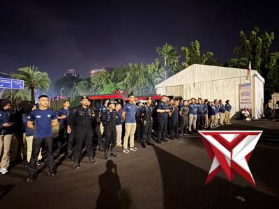 Biddokkes Polda Jateng Melaksanakan Pemeriksaan Penumpang Bus yang Akan mengikuti May Day di Monas