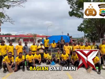Dalam rangka menyambut Pesparawi personil Polresta Manokwari melaksanakan kerja bakti