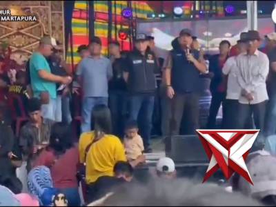 POLSEK MARTAPURA POLRES OKU TIMUR PANIT OPSNAL INTELKAM IPTU SOLEHUDDIN DI DAMPINGI PANIT RESKRIM IP