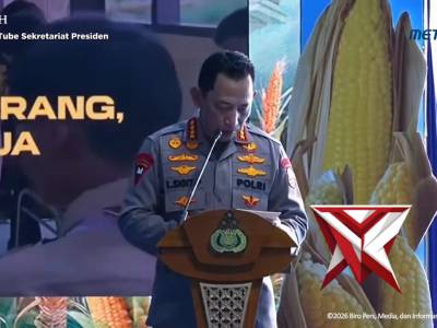 Dalam acara panen raya jagung serentak dan groundbreaking 10 gudang ketahanan pangan Polri