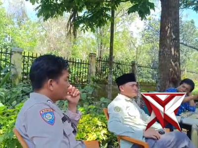 Kanit binmas Polsek Pajar bulan koordinasi dengan dinas pertanian terkait ketahanan pangan. - PoliceTube