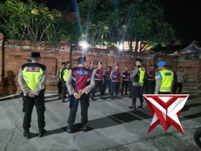 Polsek Sukorejo Gelar Apel Gabungan Amankan Acara Sragi Bersholawat