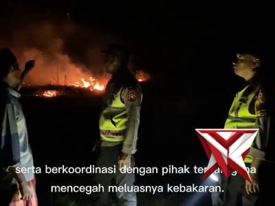 Polsek Kendal respon cepat datangi TKP kebakaran lahan tebu