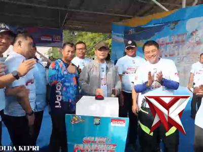Semangat kebersamaan begitu terasa di Alun-Alun Engku Putri, Kota Batam! ??????