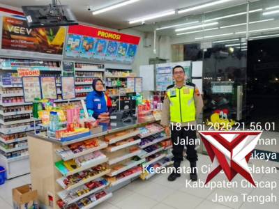 PATROLI MALAM & DINI HARI POLSEK CILACAP SELATAN
BERIKAN RASA AMAN & NYAMAN KEPADA MASYARAKAT