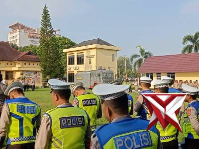 Personel polres prabumulih melaksanakan giat apel pagi jam pimpinan