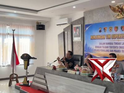 Captionnya : 

POLDA JATENG TERUS BERBENAH UNTUK MEMASTIKAN BAHWA SELURUH PERSONILNYA