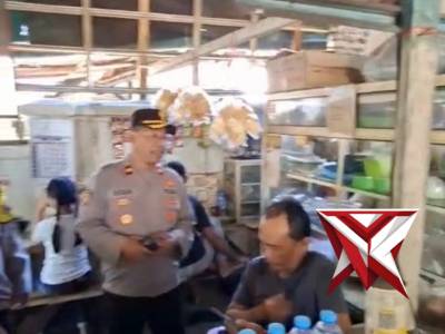 Polsek Tambaksari laksanakan giat Sosialisasi Call Center 110