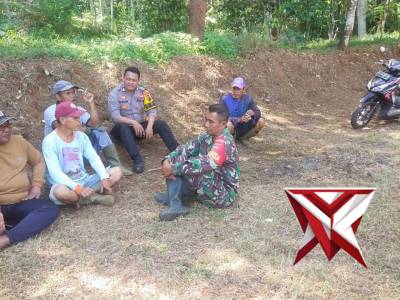 Sinergitas Bhabinkamtibmas dan Babinsa Sambangi Warga Desa Binangun, Sampaikan Pesan Kamtibmas