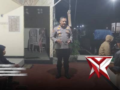 Kapolsek Karanglewas melaksanakan Sambang Kamtibmas.