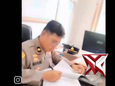 Berbuat baiklah, walau sekadar memberi senyuman
