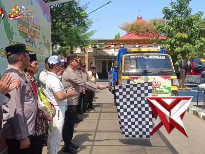 Kapolres Bangkalan AKBP WIBOWO, S.I.K., M.H. Memberikan Bantuan Benih Jagung kepada Poktan Binaan