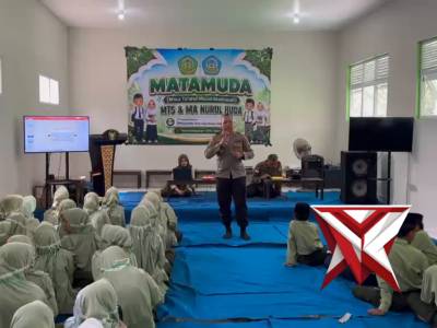 Kapolsek Ranuyoso Binluh Bahaya Narkoba dalam MLPS Nurul Huda Wates Wetan