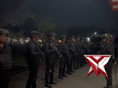 Antisipasi Gangguan Kamtibmas Satbrimob Polda Jateng Melaksanakan Patroli Pada Obyek-Obyek Vital