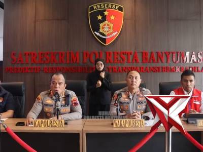 PRESS CONFERENCE TINDAK PIDAANA PENYALAH GUNAAN GAS LPG BERSUBSIDI
 
@divisihumaspolri
@humas_poldaj
