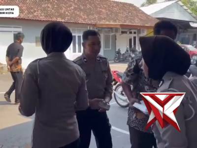 Jumat Berkah Satuan Lalu Lintas Polres Kediri Kota