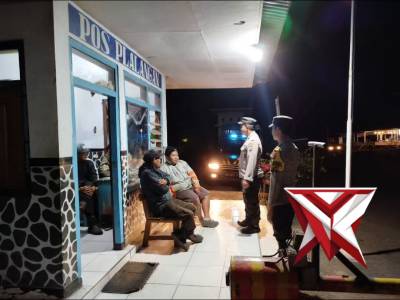 Polsek Sempol Jaga Ketertiban di Jam Rawan