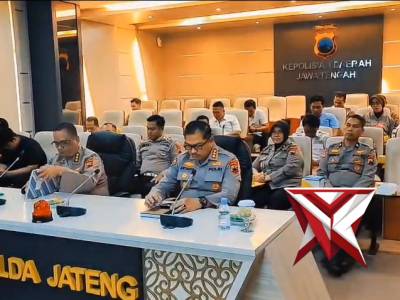 Bid TIK Polda Jateng Mengecek Kesiapan Zoom Meeting Anev Mingguan Quick Wins