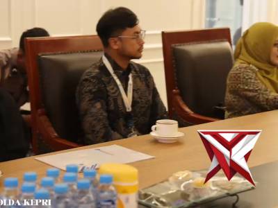 AUDIENSI DENGAN KEPALA KANTOR BAHASA PROVINSI KEPRI, KAPOLDA KEPRI PERKUAT SINERGI DALAM PENINGKATAN