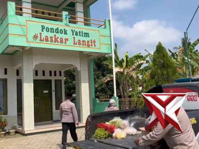 PEDULI SESAMA POLSEK GOMBONG