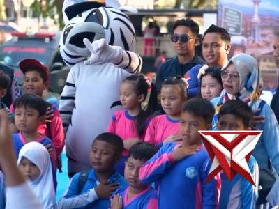 LOMBA MENGGAMBAR, MELUKIS DANMEWARNAI DENGAN POLRI UNTUK MASYARAKAT DI ACARA HARI BHAYANGKARA KE-80 - PoliceTube
