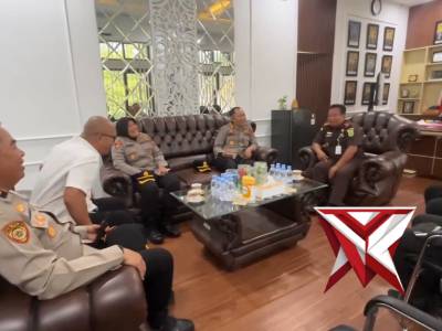 PERKUAT SINERGI PENEGAKAN HUKUM, POLRES SUMEDANG JALIN SILATURAHMI KE KEJAKSAAN NEGERI SUMEDANG