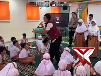 PATROLI SEPEDA DITSAMAPTA POLDA KEPRI MEMANTAU HARKAMTIBMAS