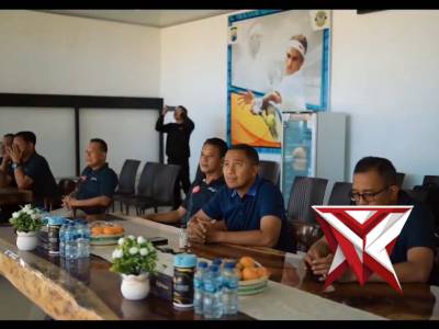 Turnamen Bola Voli Personel Polres Kediri Meriahkan Hari Bhayangkara ke-80

Semangat kebersamaan dan