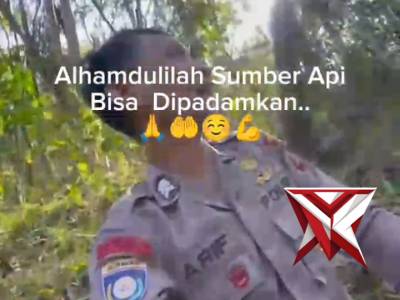 Gunung Orak-Arik Trenggalek Terbakar, Petugas Gabungan Berjibaku Padamkan Api

Jajaran kepolisian be